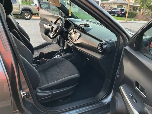 2019 Nissan Kicks - Image 7 of 26