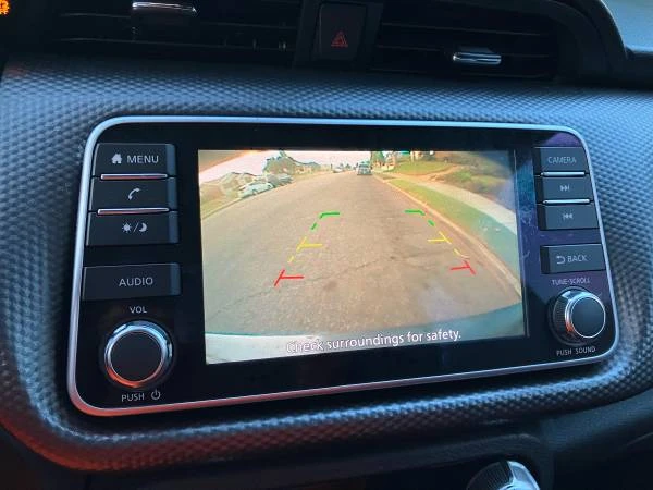 2019 Nissan Kicks - Image 13 of 26