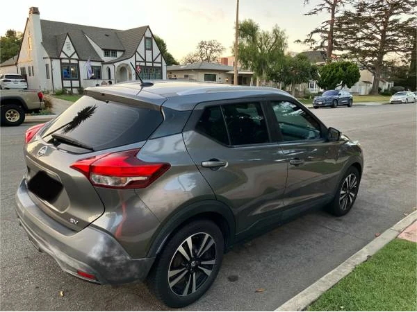 2019 Nissan Kicks - Image 9 of 26