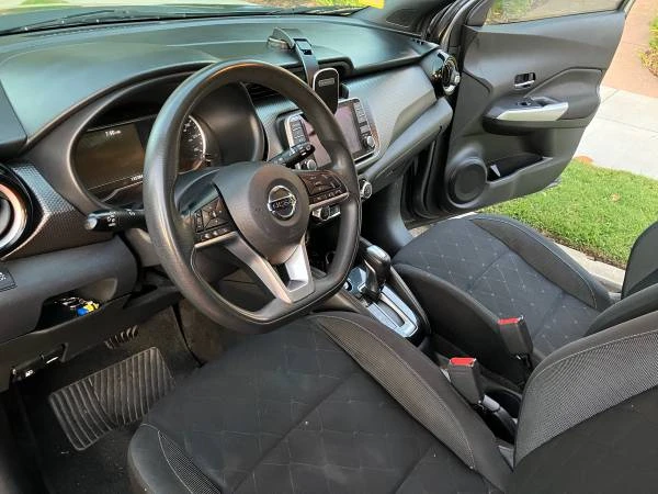 2019 Nissan Kicks - Image 5 of 26