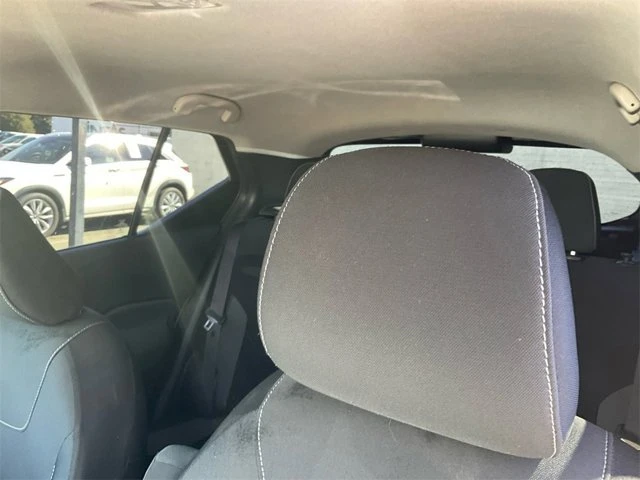 2019 Nissan Kicks - Image 13 of 20