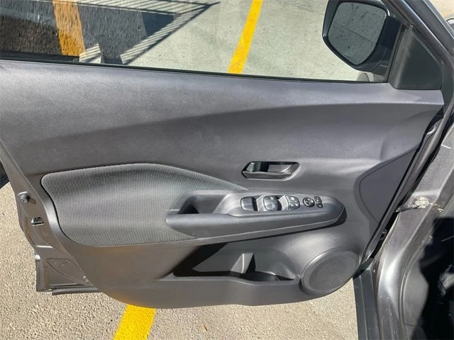2019 Nissan Kicks - Image 9 of 20