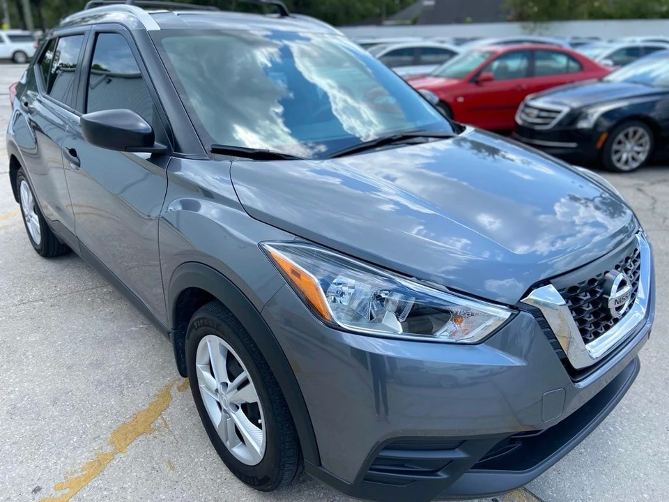 2019 Nissan Kicks - Image 7 of 31