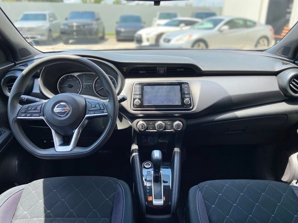 2019 Nissan Kicks - Image 27 of 31