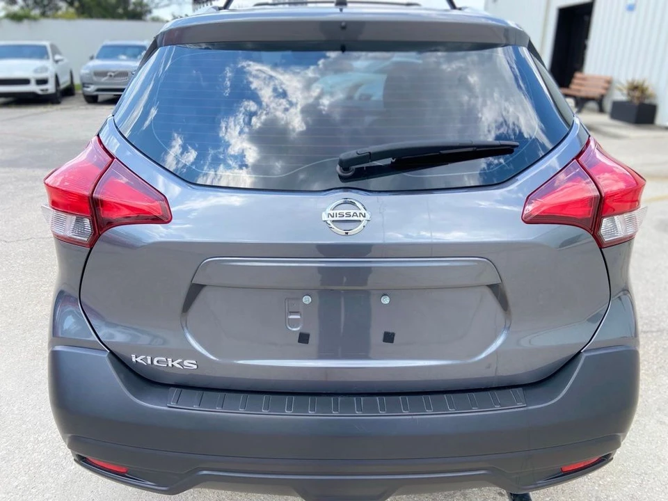 2019 Nissan Kicks - Image 4 of 31