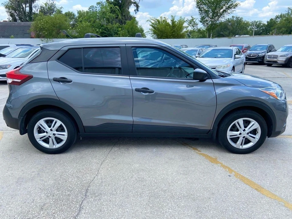 2019 Nissan Kicks - Image 6 of 31