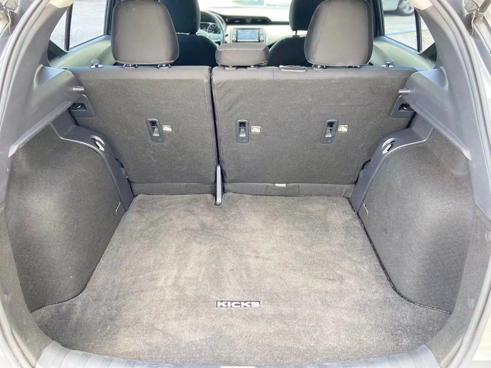 2019 Nissan Kicks - Image 25 of 31