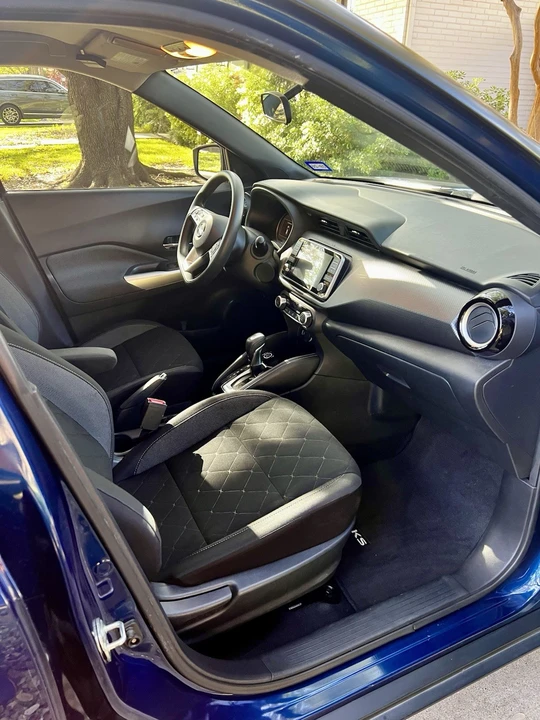2019 Nissan Kicks - Image 8 of 14