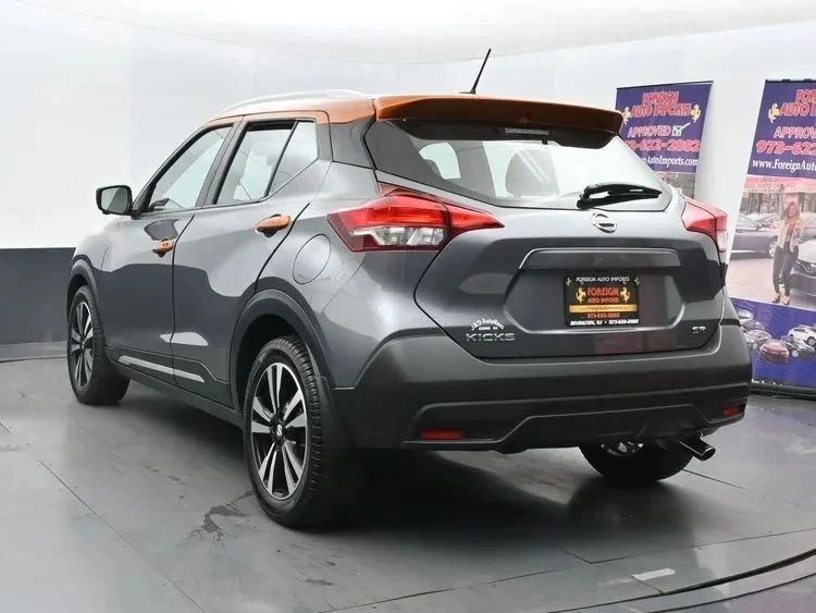 2019 Nissan Kicks - Image 9 of 12
