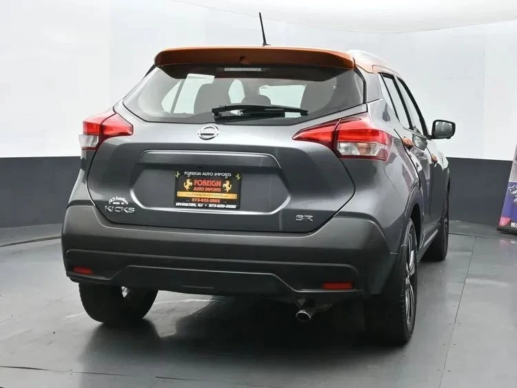 2019 Nissan Kicks - Image 8 of 12
