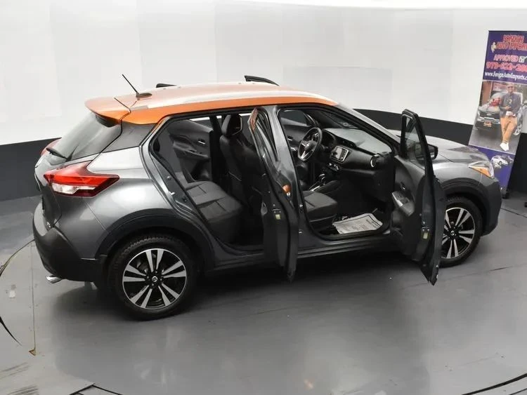 2019 Nissan Kicks - Image 6 of 12