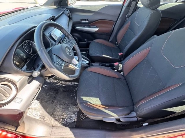 2019 Nissan Kicks - Image 17 of 21