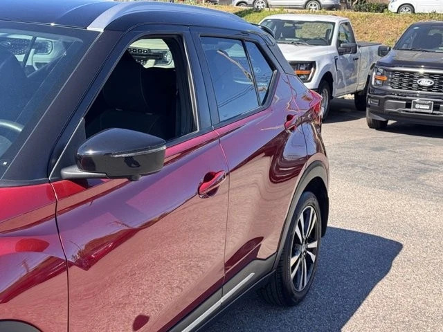 2019 Nissan Kicks - Image 9 of 21