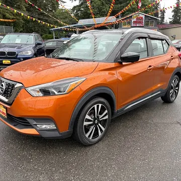 2019 Nissan Kicks SR