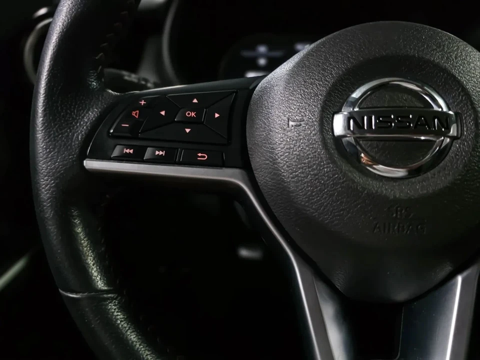 2019 Nissan Kicks - Image 17 of 21