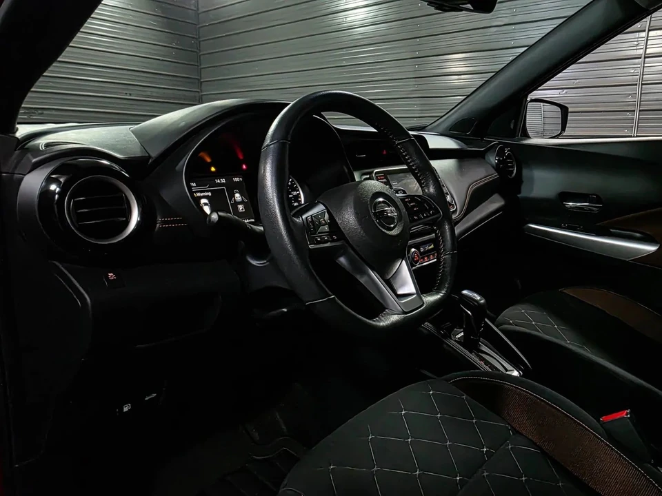 2019 Nissan Kicks - Image 10 of 12