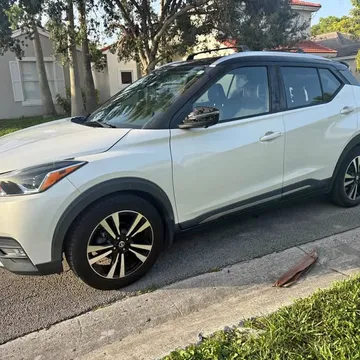 2019 Nissan Kicks SR Sport Utility 4D