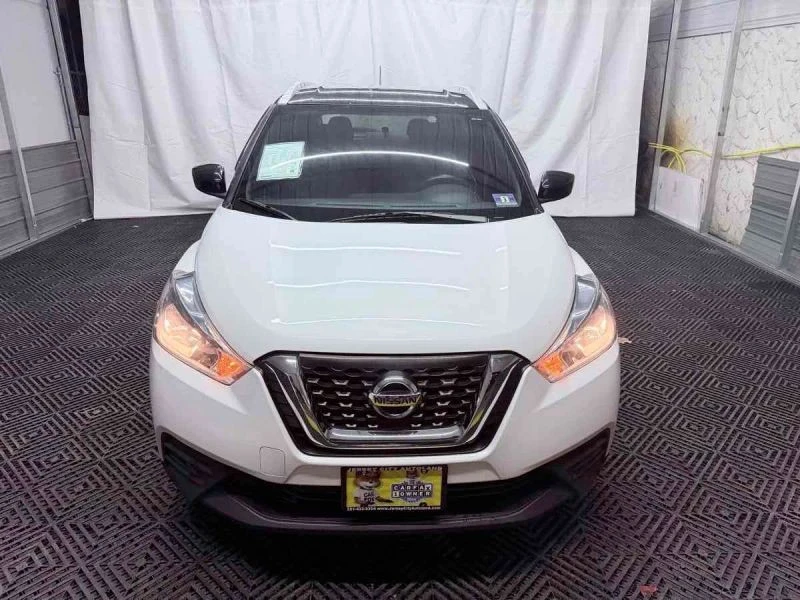 2019 Nissan Kicks - Image 10 of 12
