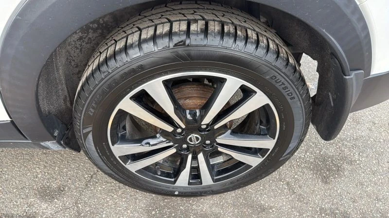 2019 Nissan Kicks - Image 9 of 12