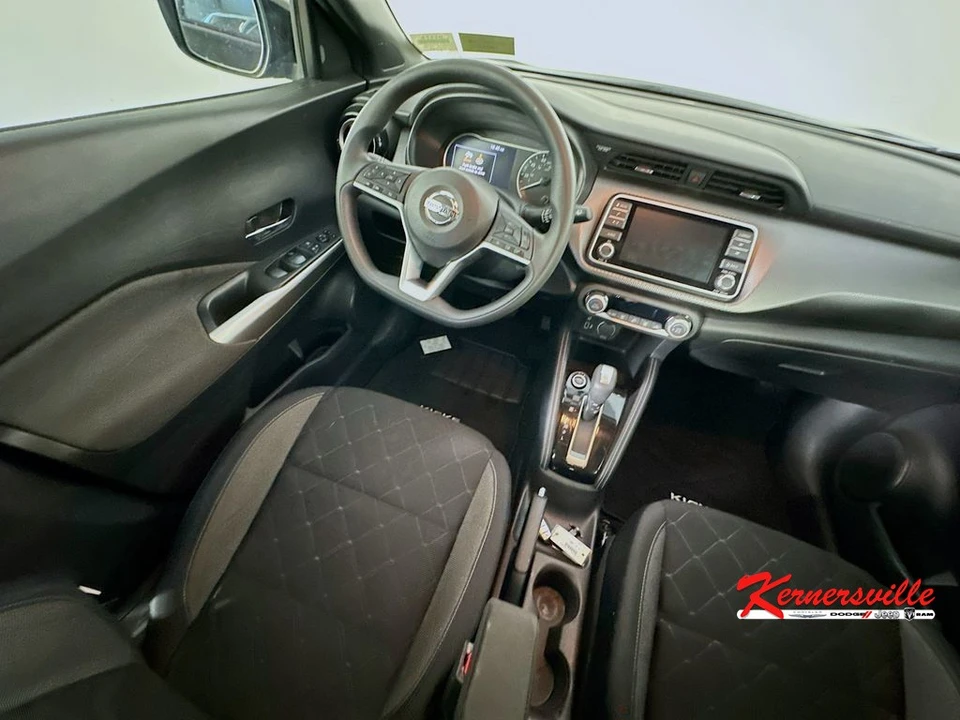 2019 Nissan Kicks - Image 9 of 24