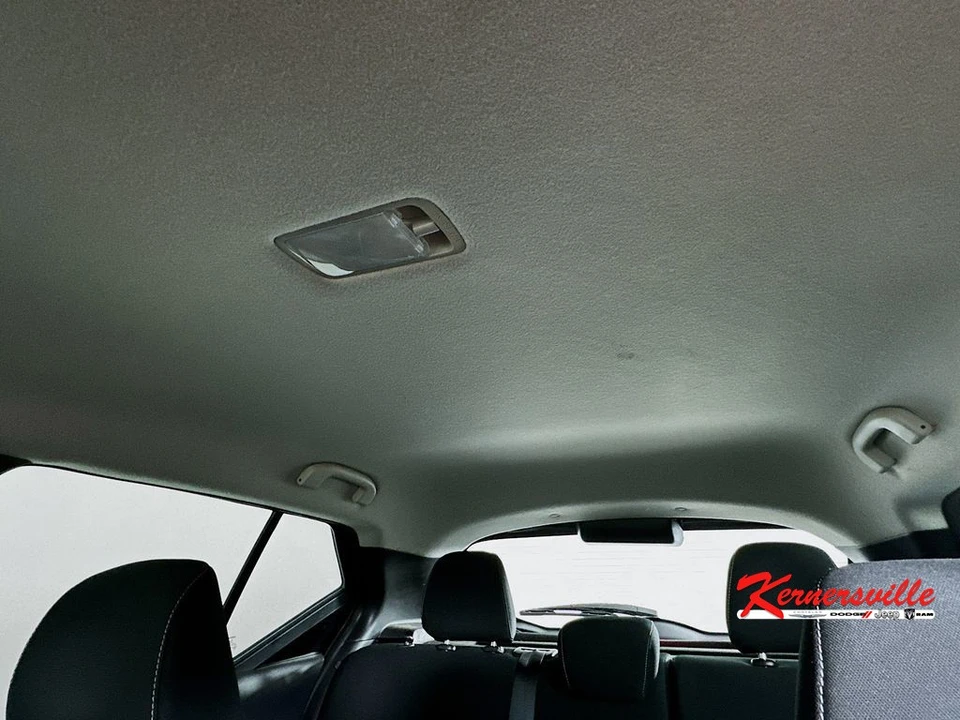 2019 Nissan Kicks - Image 20 of 24
