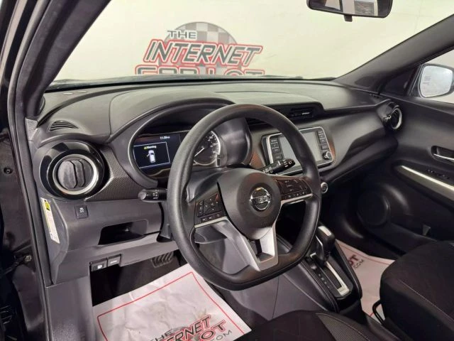 2019 Nissan Kicks - Image 10 of 12