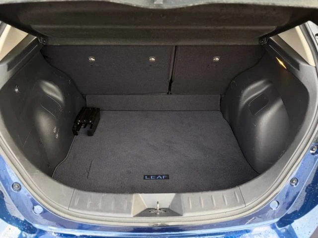 2019 Nissan Leaf - Image 10 of 23