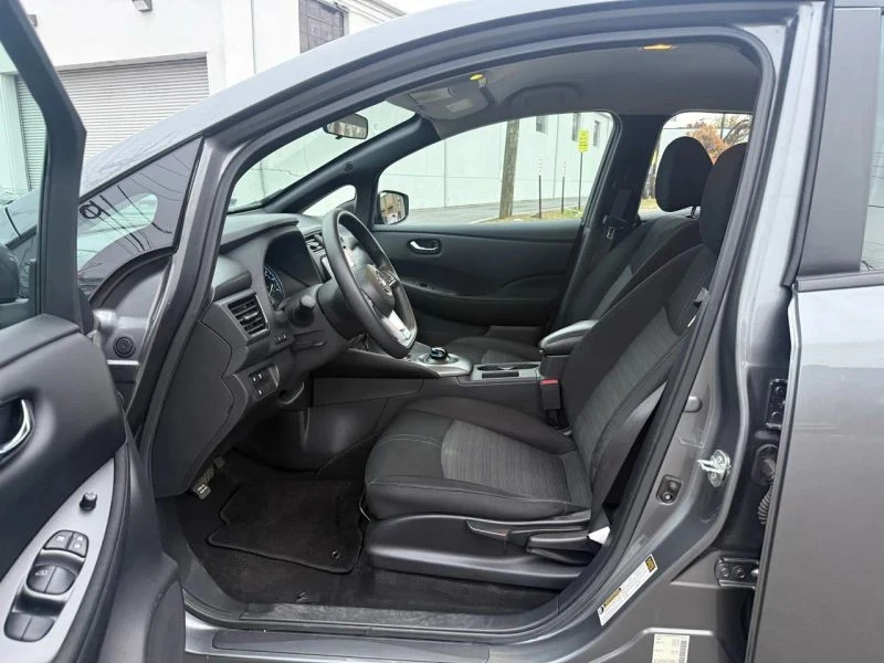 2019 Nissan Leaf - Image 9 of 12
