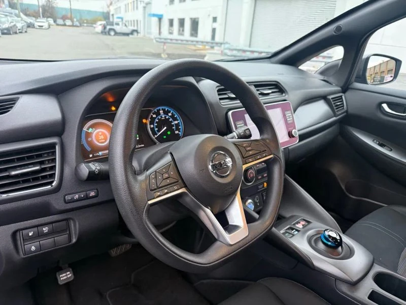 2019 Nissan Leaf - Image 10 of 12