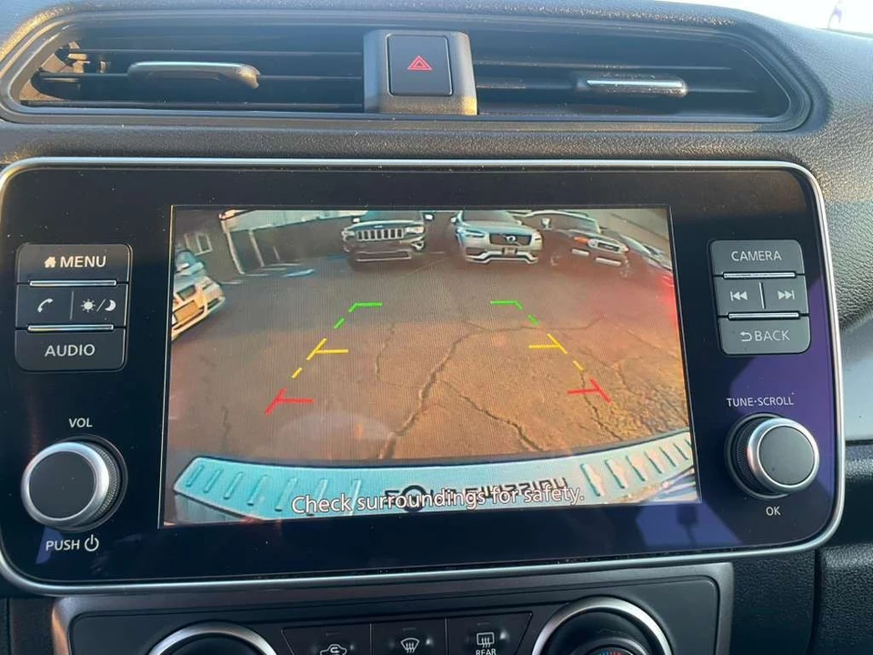 2019 Nissan Leaf - Image 13 of 17