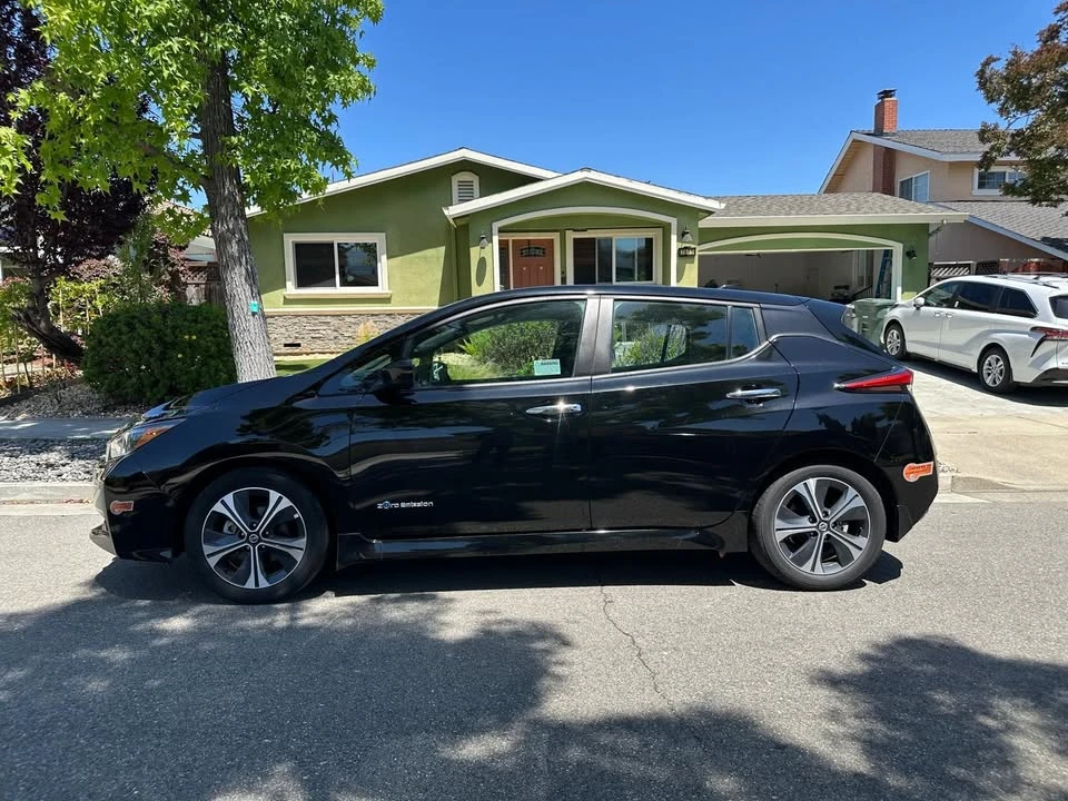 2019 Nissan Leaf - Image 4 of 14
