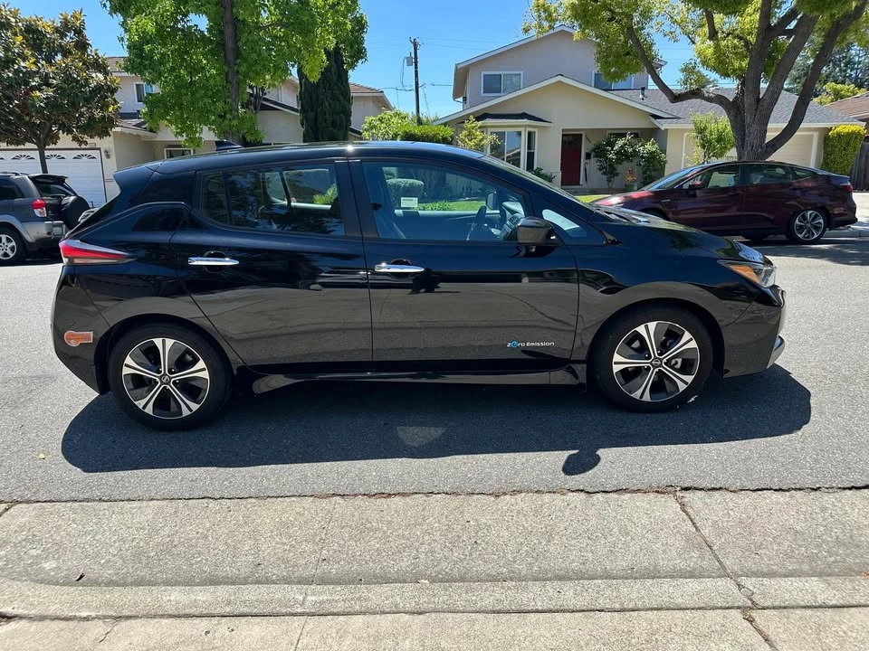 2019 Nissan Leaf - Image 2 of 14