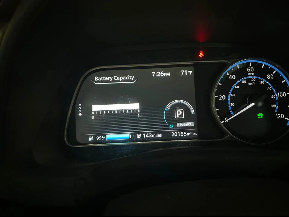 2019 Nissan Leaf - Image 13 of 14