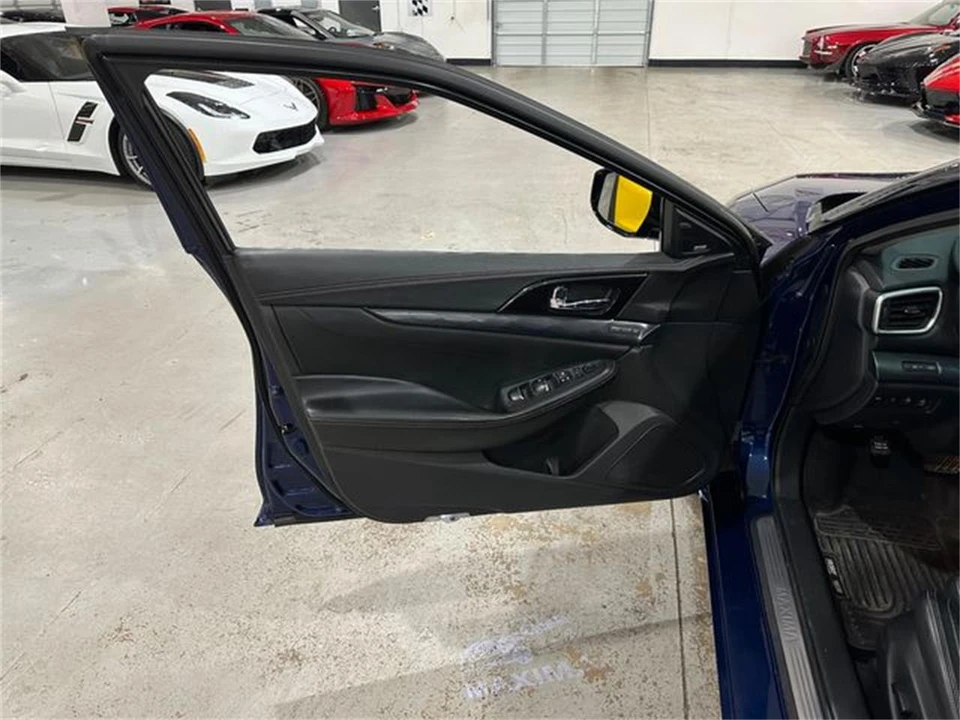 2019 Nissan Maxima 8th Gen - Image 17 of 30