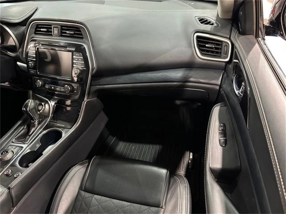 2019 Nissan Maxima 8th Gen - Image 12 of 30