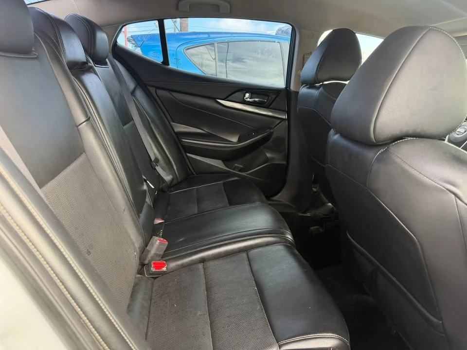 2019 Nissan Maxima 8th Gen - Image 6 of 20