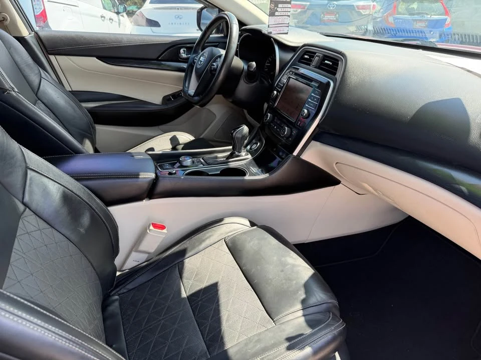2019 Nissan Maxima 8th Gen - Image 10 of 20