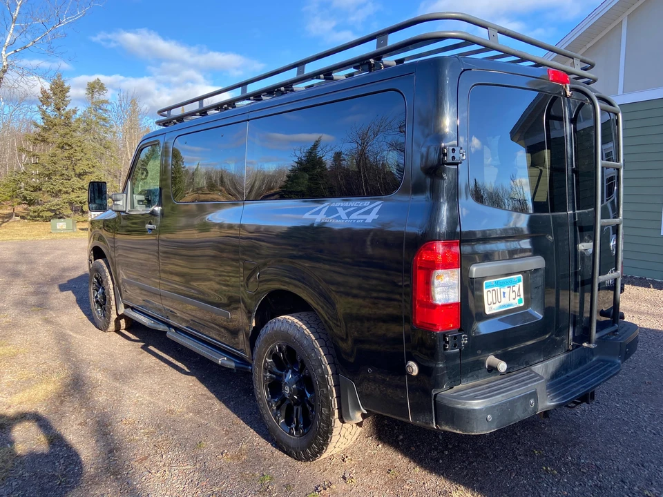 2019 Nissan NV3500 - Image 10 of 31