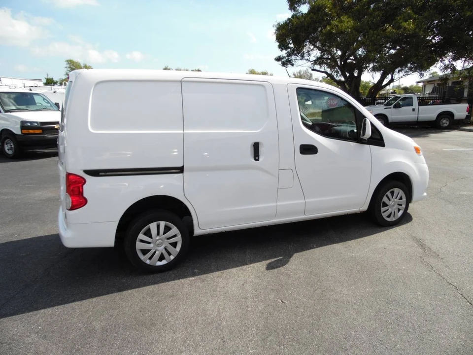 2019 Nissan NV - Image 5 of 21