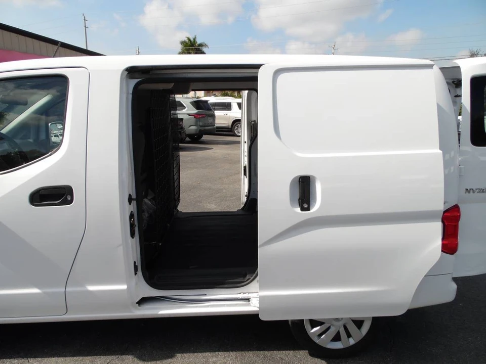 2019 Nissan NV - Image 12 of 21