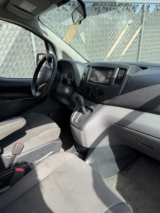 2019 Nissan NV - Image 6 of 7