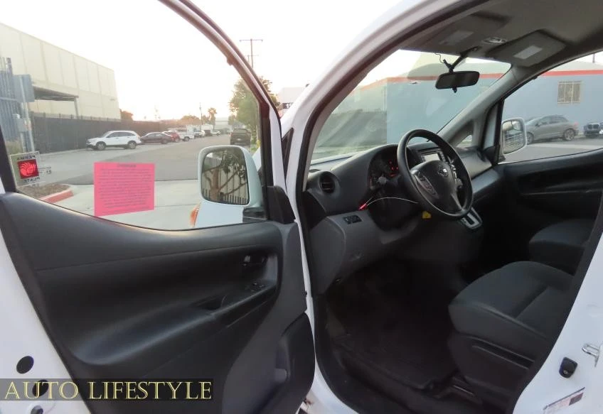 2019 Nissan NV - Image 19 of 21