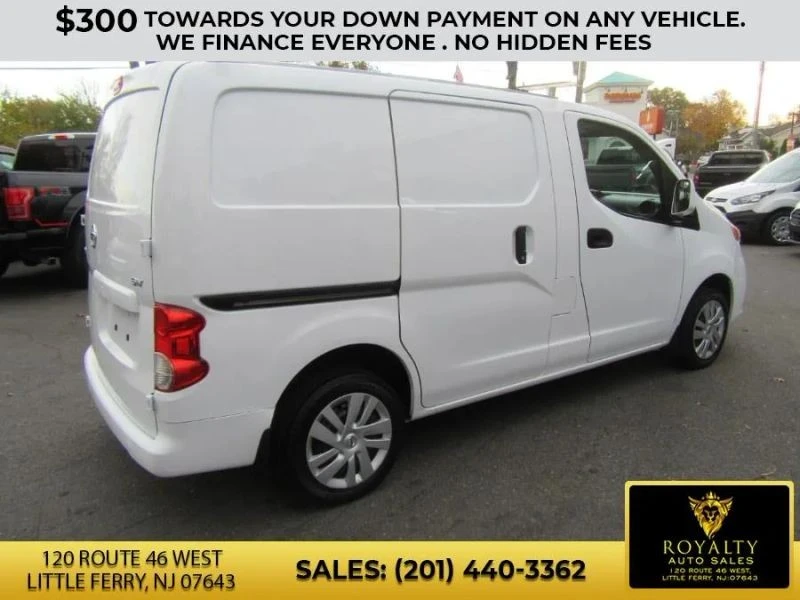 2019 Nissan NV - Image 11 of 12