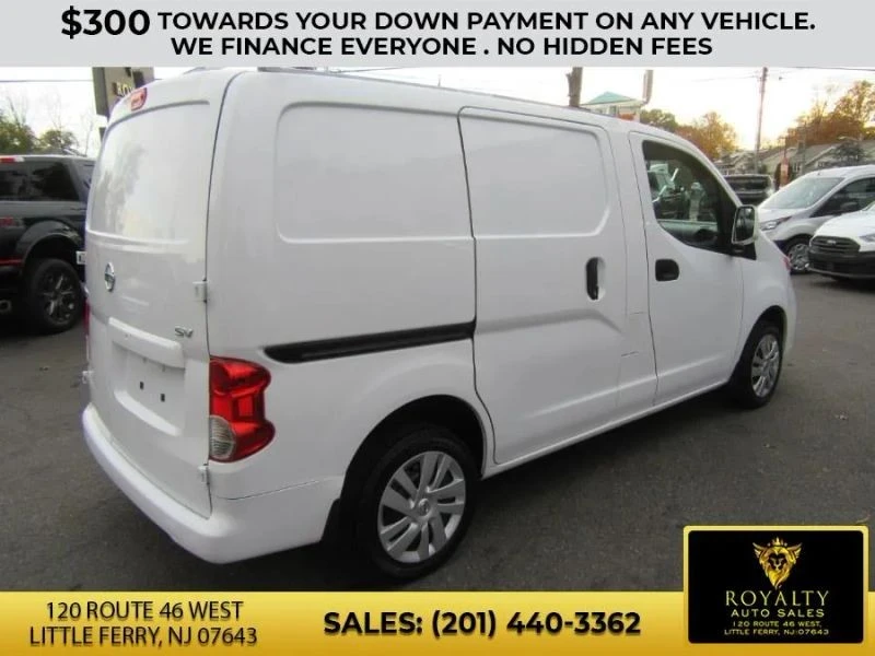 2019 Nissan NV - Image 10 of 12