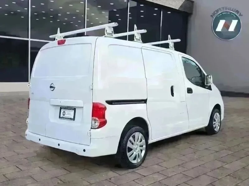 2019 Nissan NV - Image 5 of 12