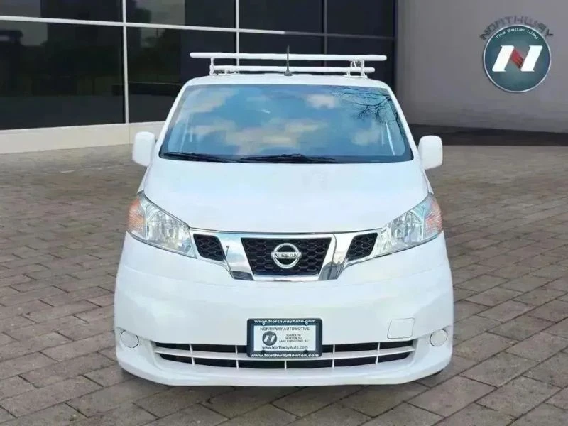 2019 Nissan NV - Image 8 of 12