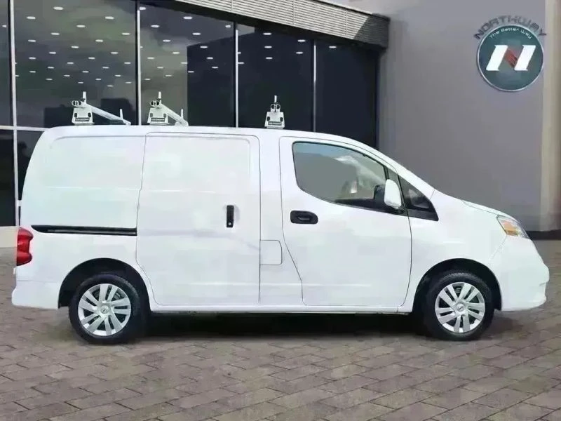 2019 Nissan NV - Image 6 of 12