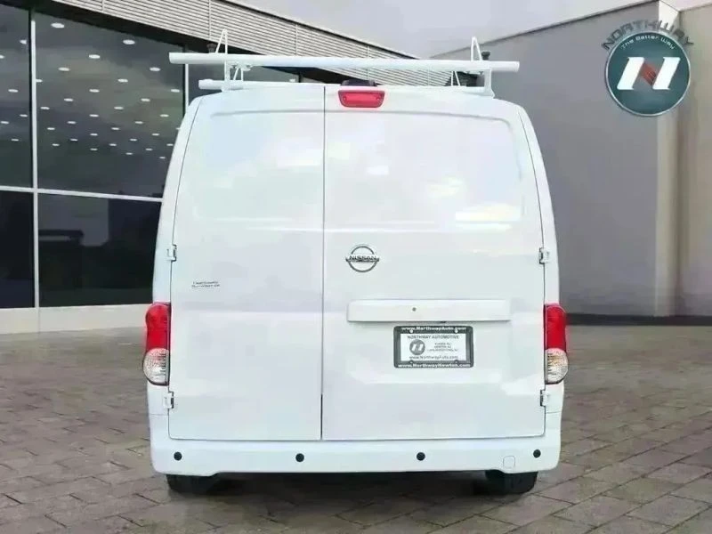 2019 Nissan NV - Image 4 of 12