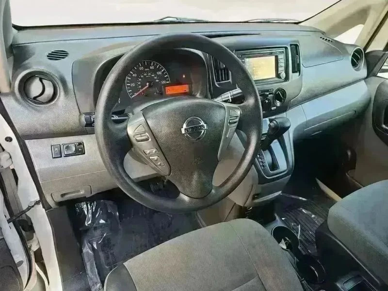 2019 Nissan NV - Image 10 of 12