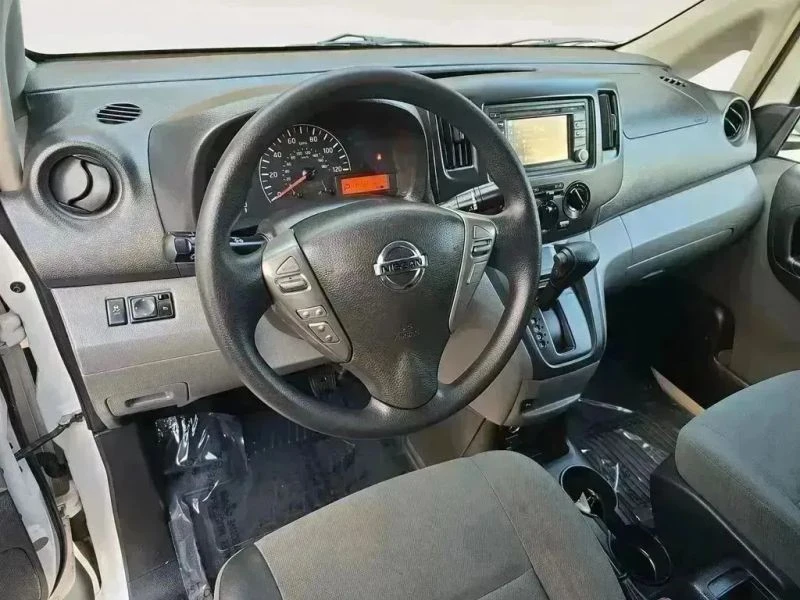 2019 Nissan NV - Image 10 of 12